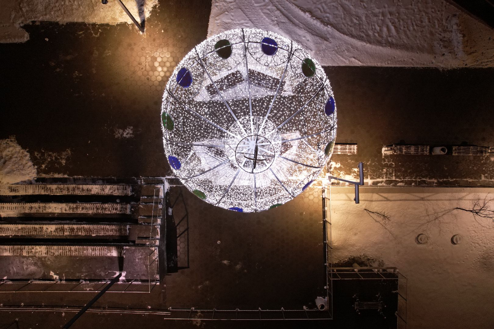 видео с коптера, орехово зуево, новый год, украшение, набережная, клязьма,