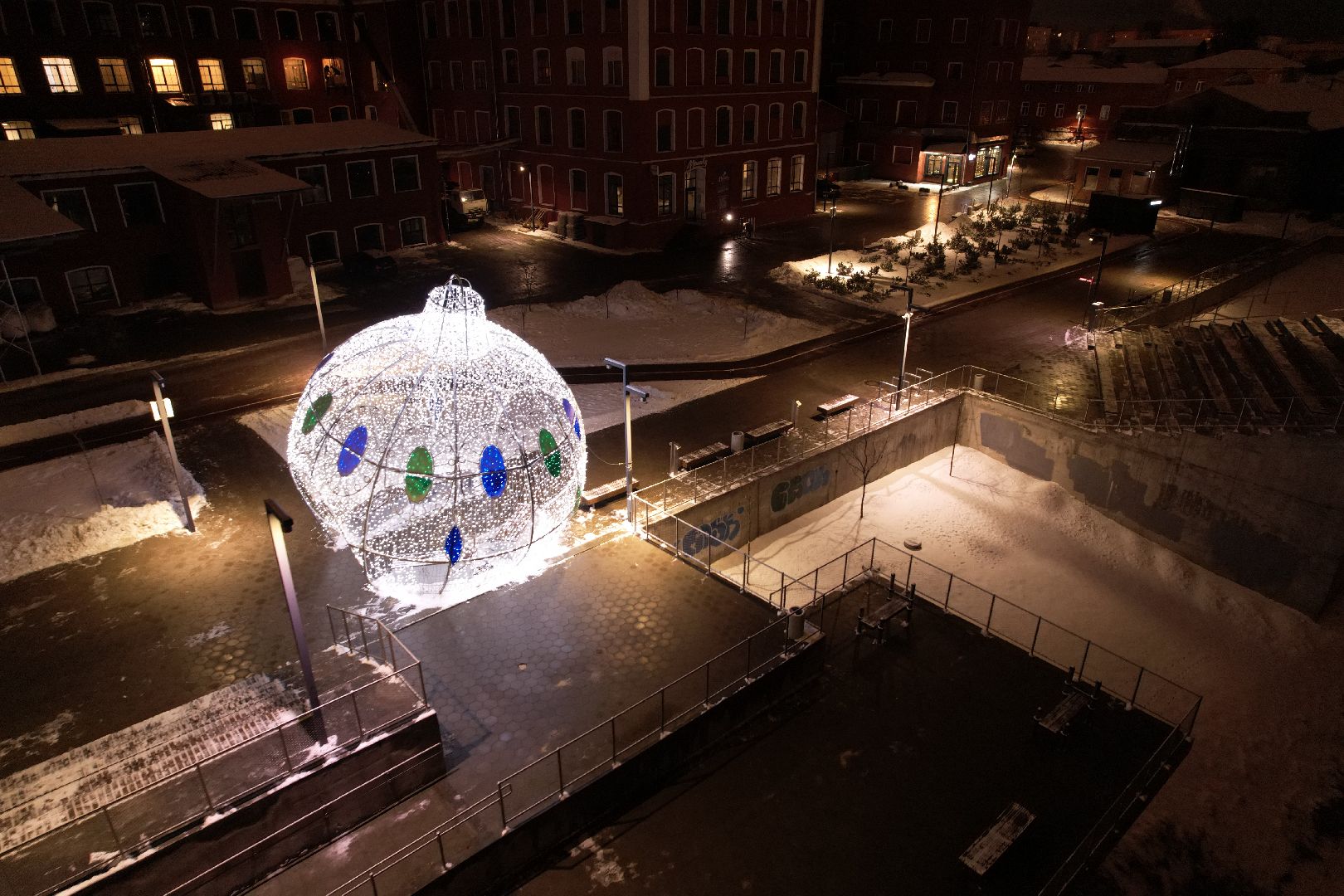 видео с коптера, орехово зуево, новый год, украшение, набережная, клязьма,