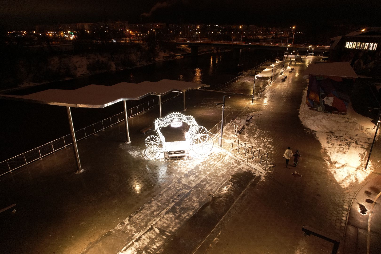 видео с коптера, орехово зуево, новый год, украшение, набережная, клязьма,