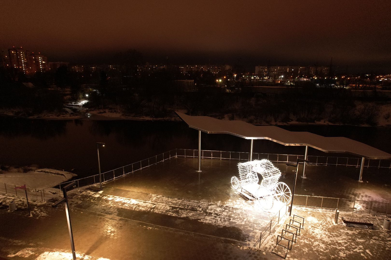 видео с коптера, орехово зуево, новый год, украшение, набережная, клязьма,