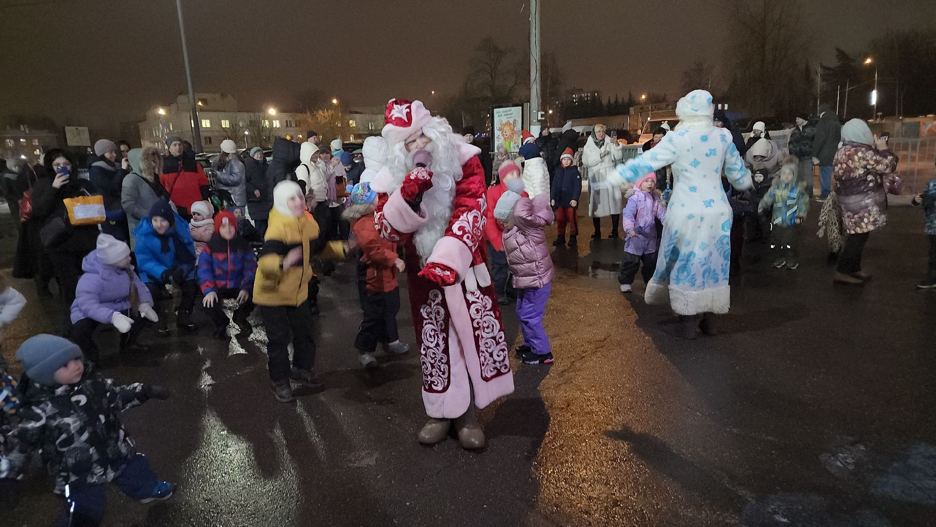 долгопрудный, фск салют, дед мороз и снегурочка, ёлка, секции,