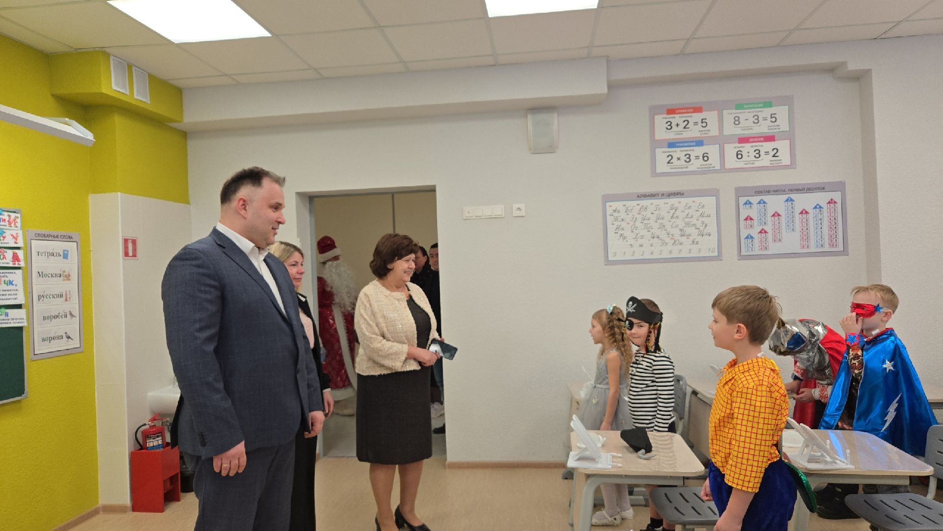 Новый год, школа им АС Попова, Власиха школа Попова, Подарки на Новый год, праздник нового года,