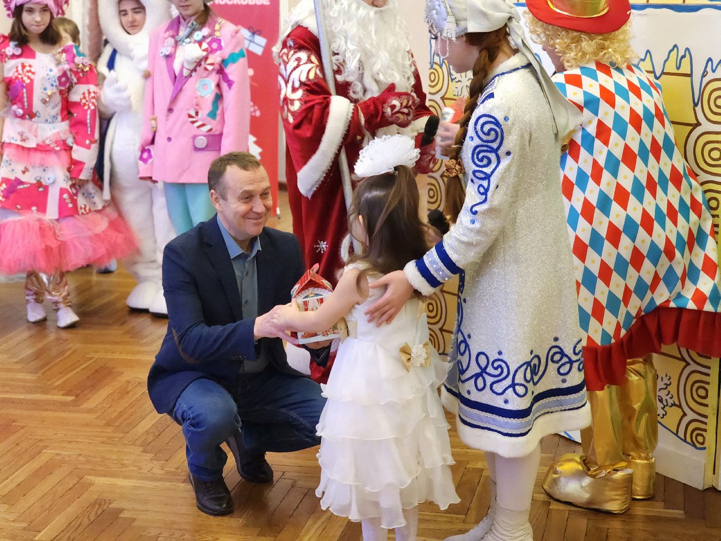 воскресенск, общество, дети, благотворительная елка, вертикалки,