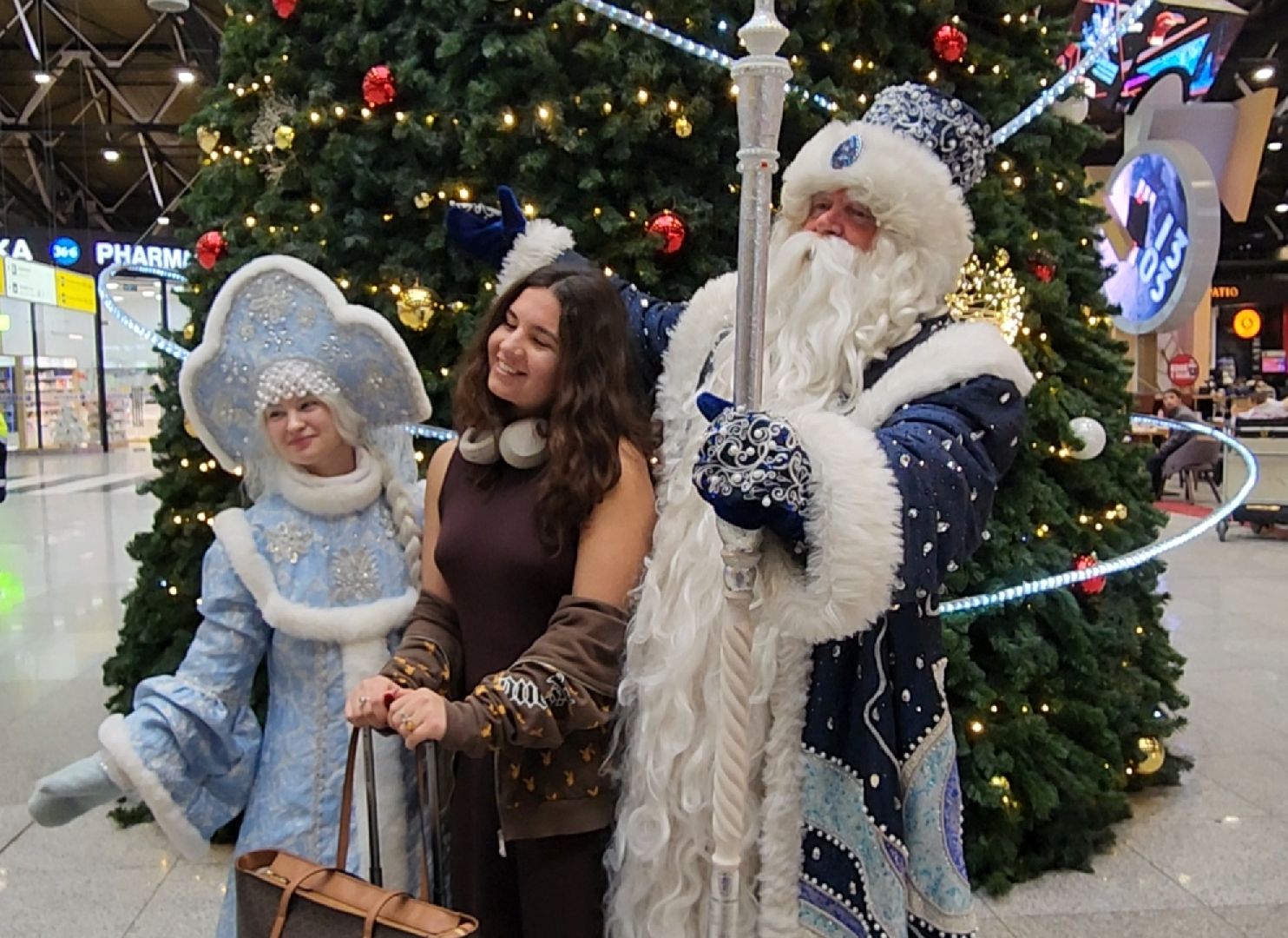 новый год, дед мороз и снегурочка, шереметьево, аэропорт, вертикалки,