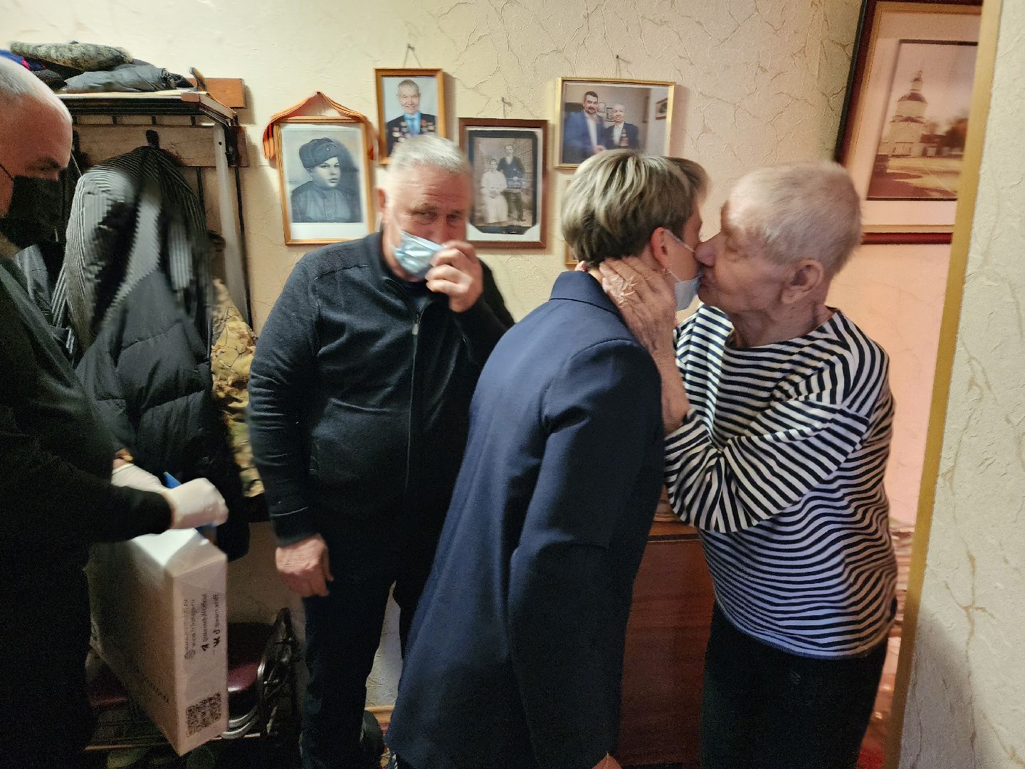 ветеран вов, новый 2025 год, поздравление ветерана, руза, рузский городской округ, зима в подмосковье, московская область,