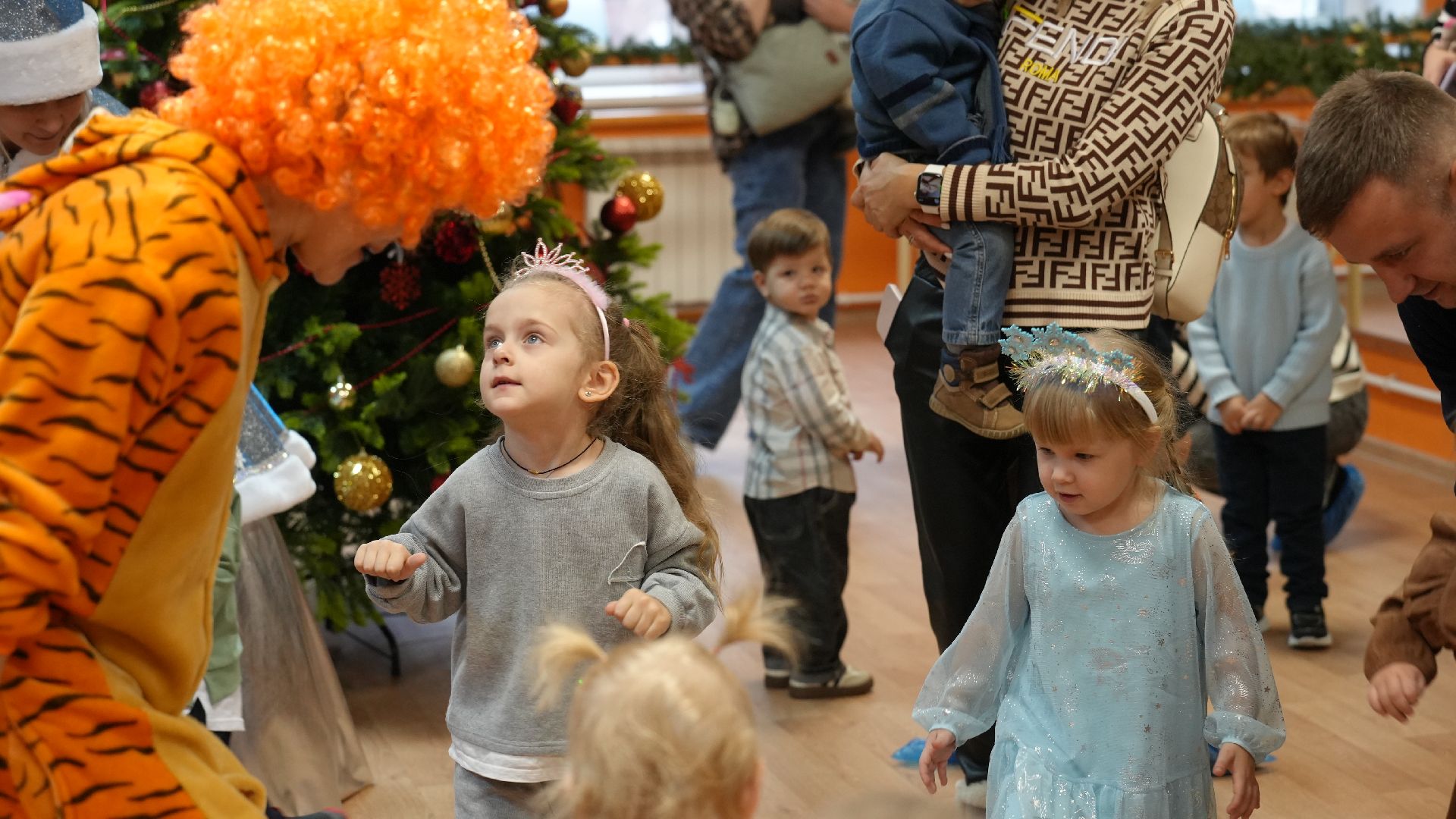 вертикалка, утренник, новый год,