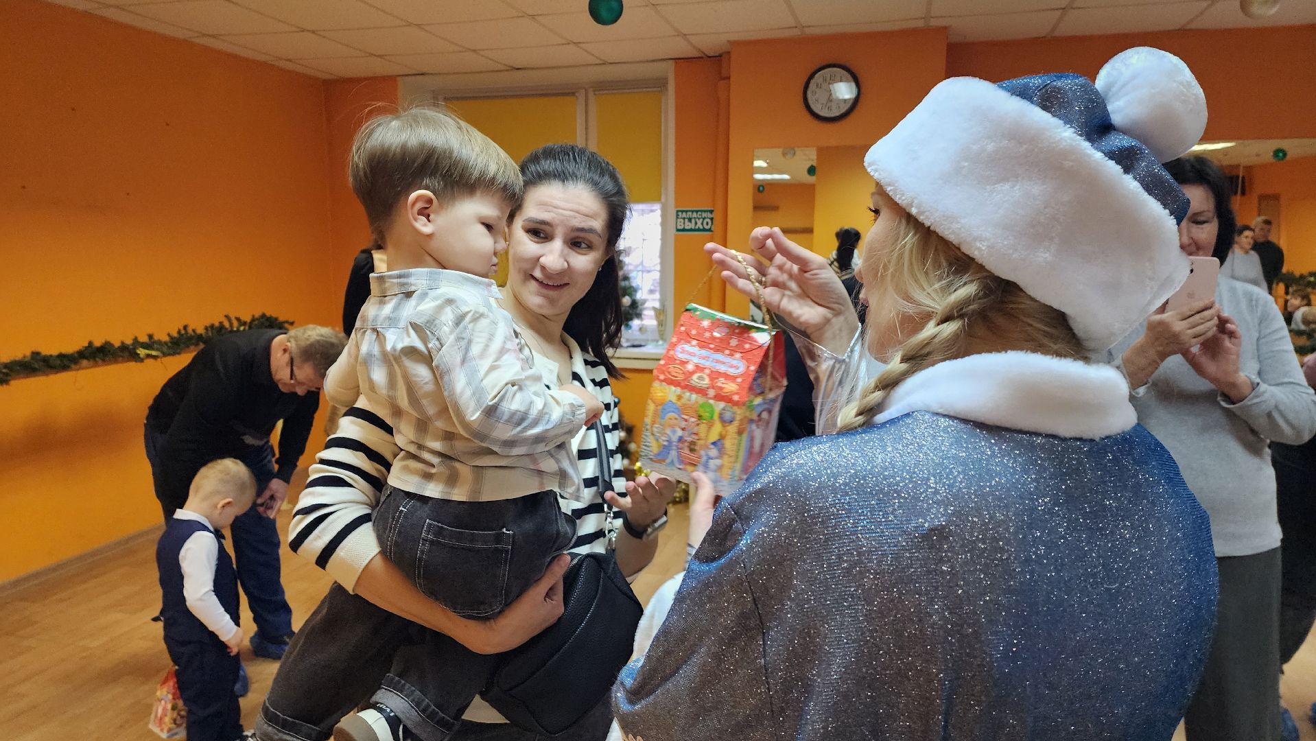 вертикалка, утренник, новый год,