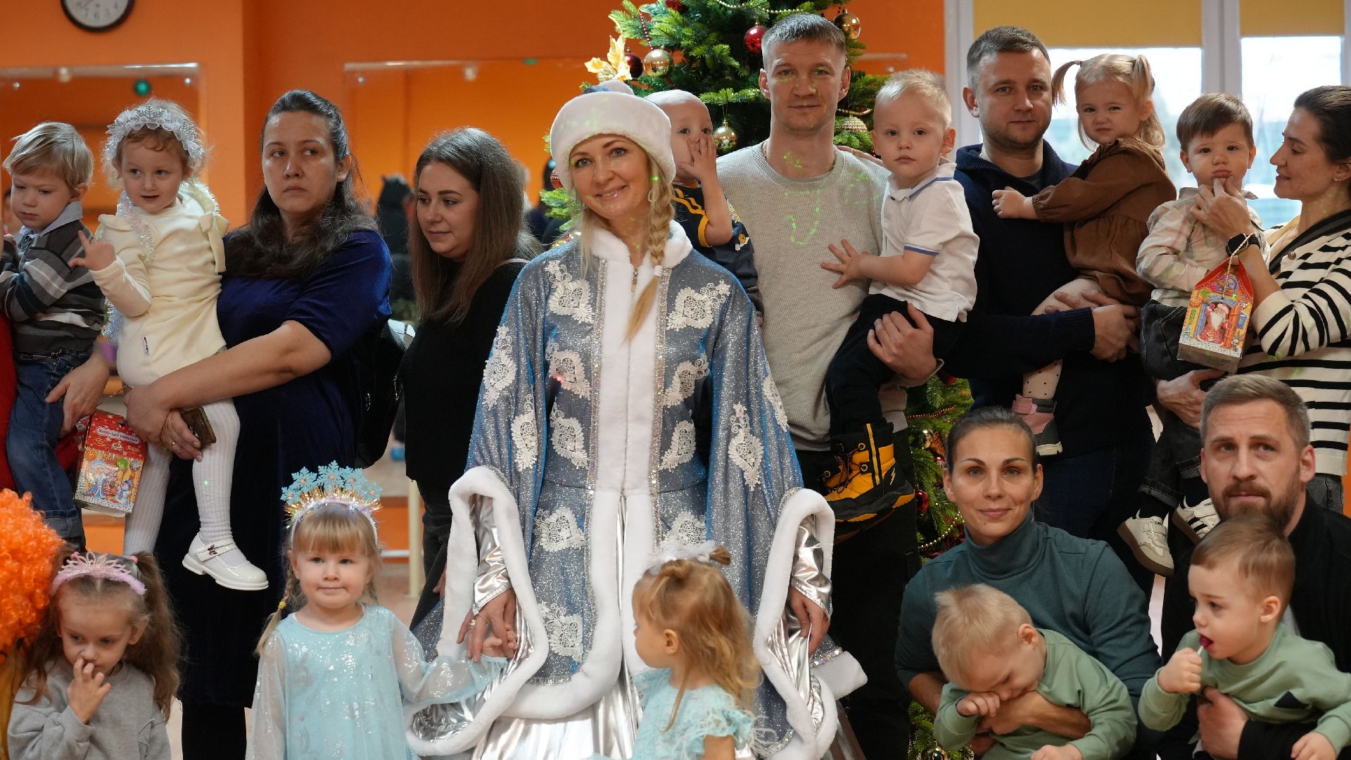 вертикалка, утренник, новый год,