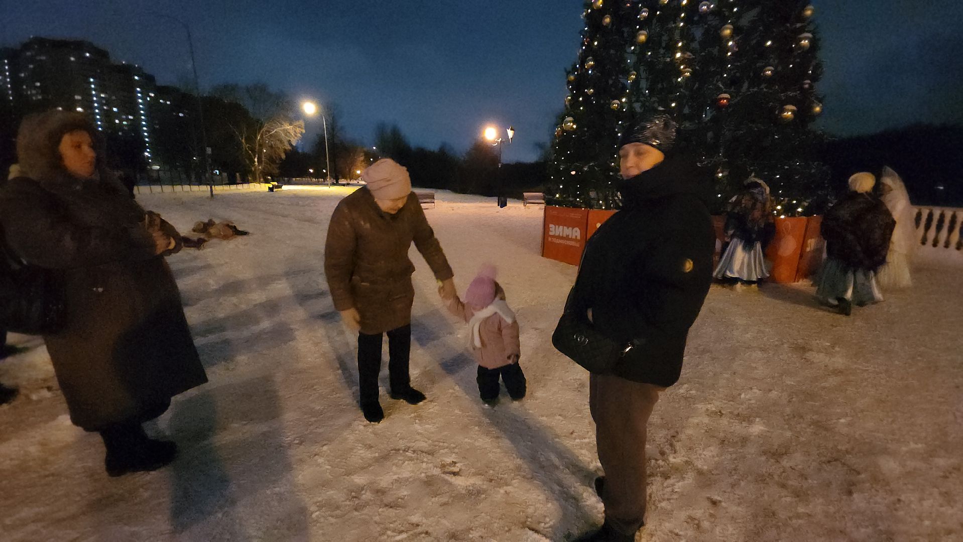 долгопрудный, парк на молодежной, новый год, хореография, русские традиции, дед мороз и снегурочка, КМЦ Долгопрудный,