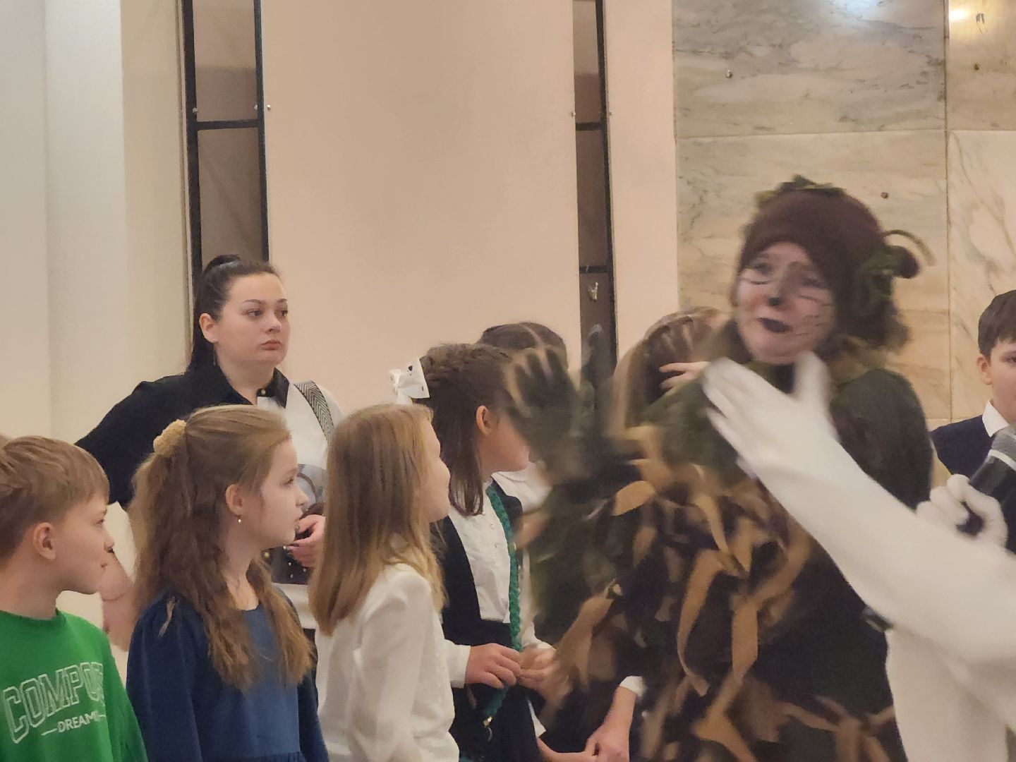 долгопрудный, дк вперед, ДТШ Семья, елка отличников, воздушные шары, вертикалки,