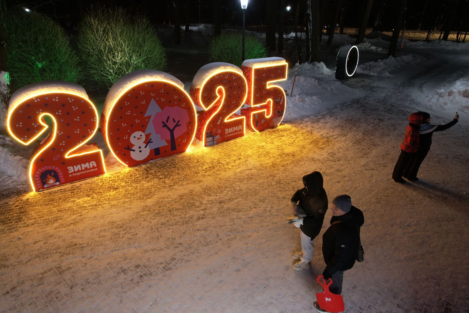видео с коптера, каток, зима в подмосковье,