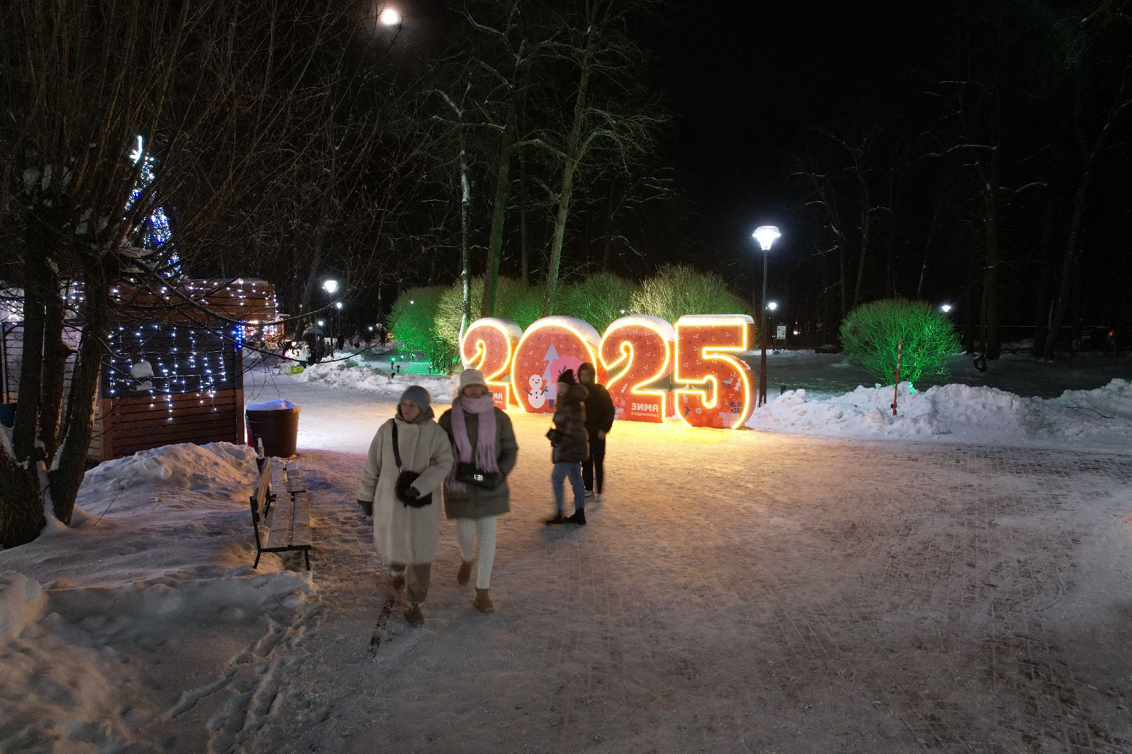 видео с коптера, каток, зима в подмосковье,