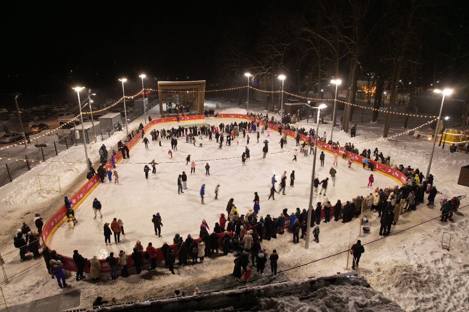 видео с коптера, каток, зима в подмосковье,