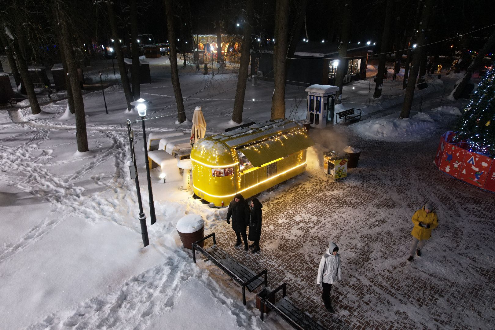 видео с коптера, каток, зима в подмосковье,