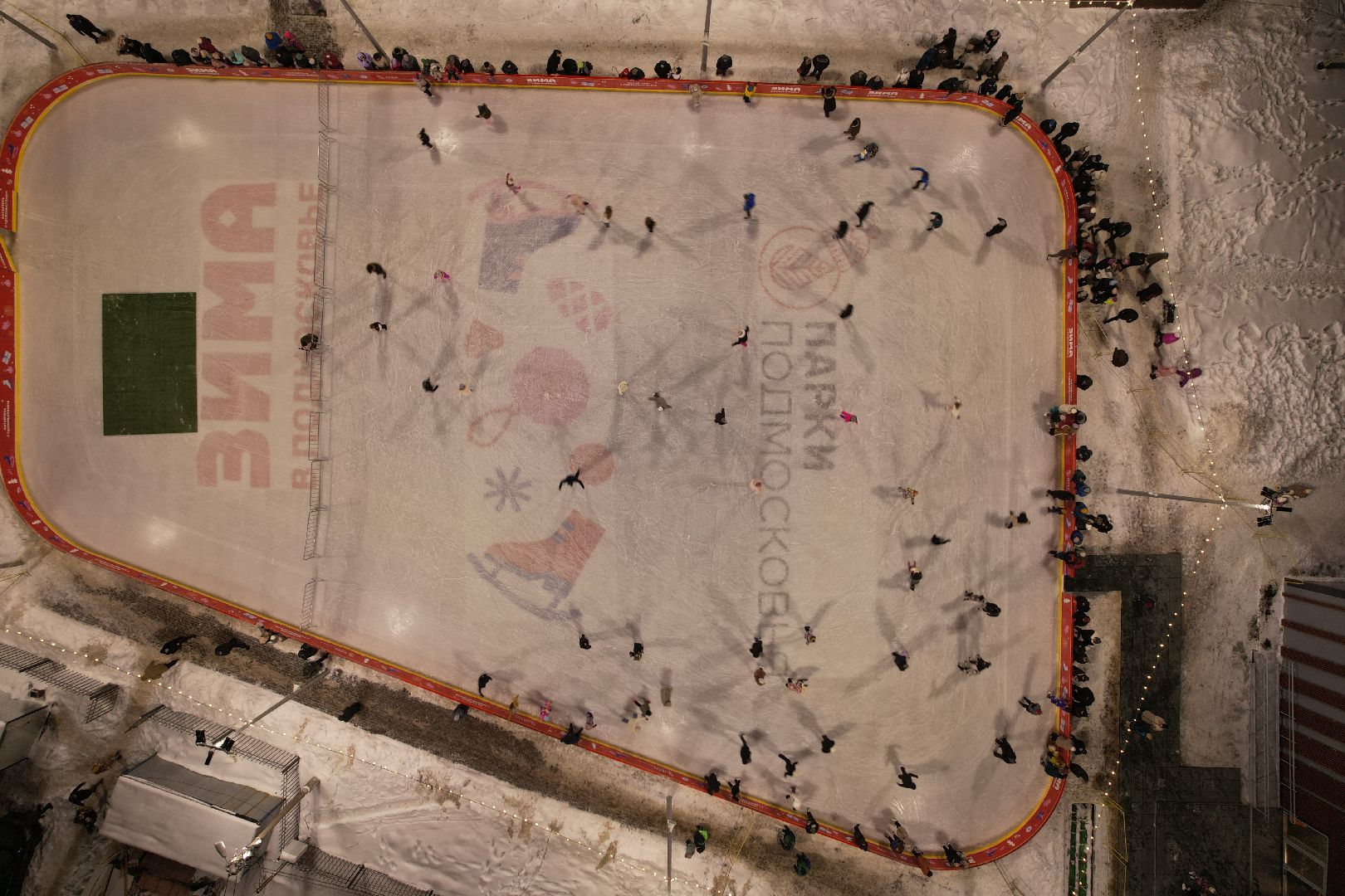 видео с коптера, каток, зима в подмосковье,