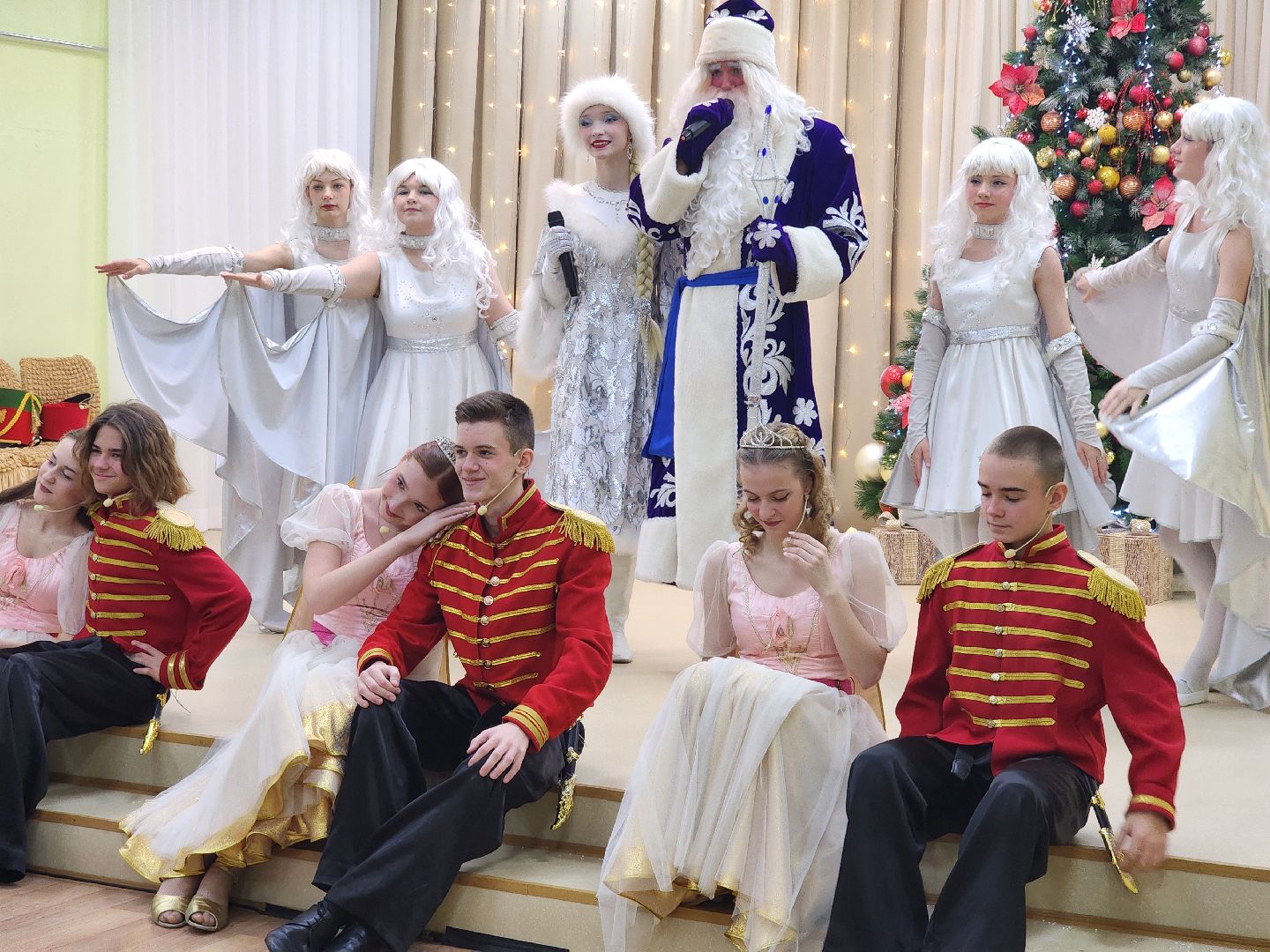 Луховицы, елка, Подмосковье,