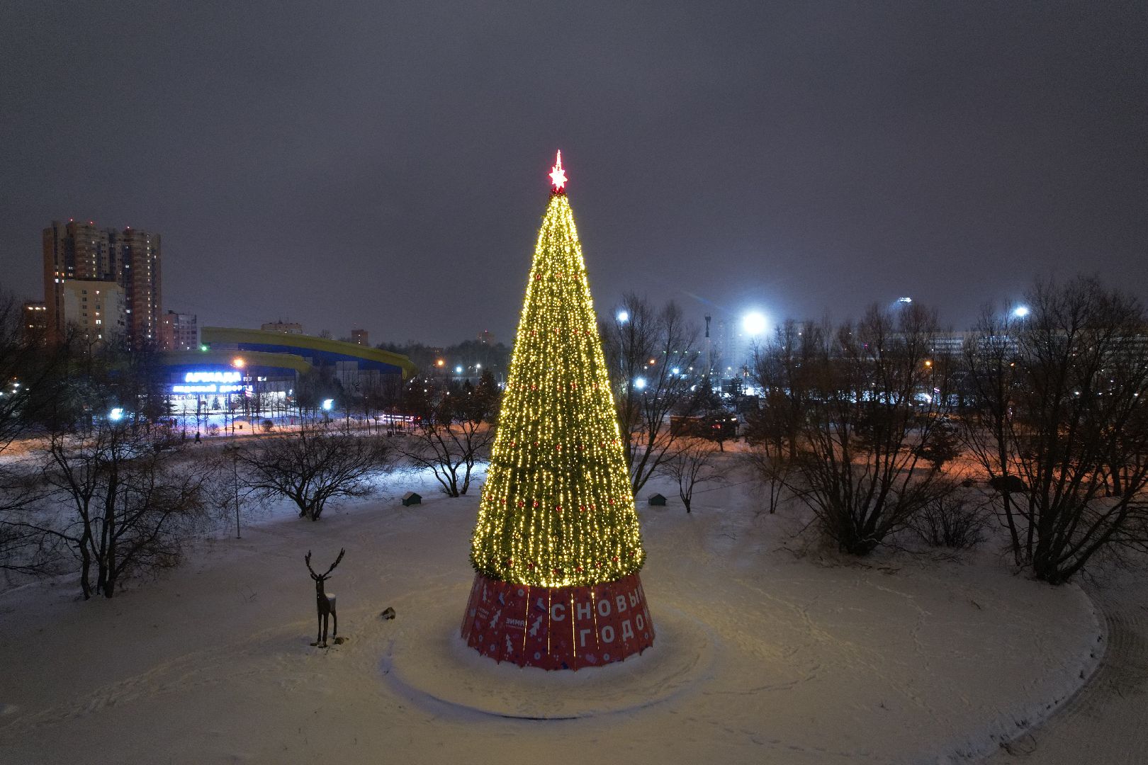 видео с коптера, одинцово, ёлка, новый год, иллюминация,