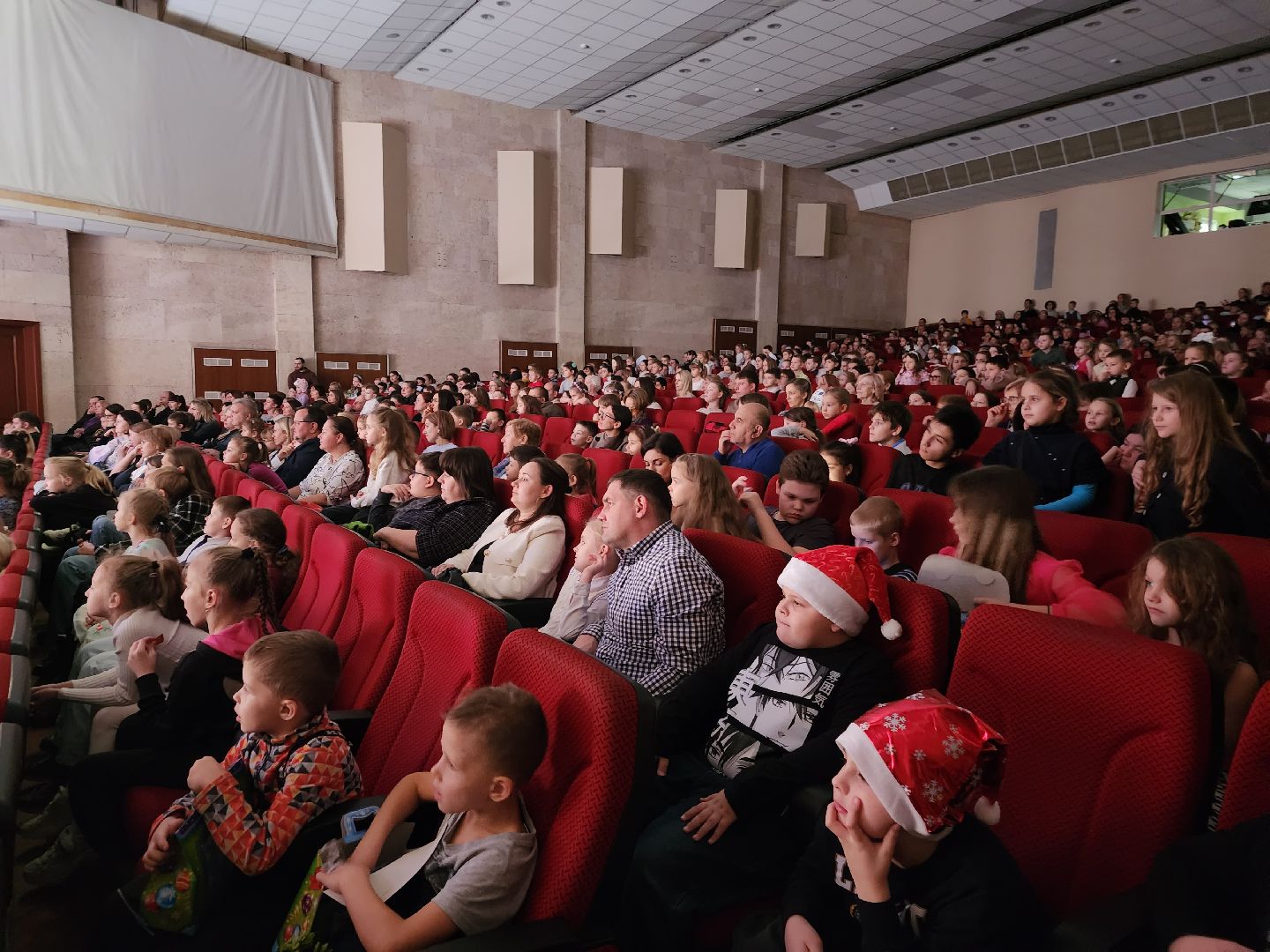 фрязино, елка главы округа, дети, новый год, подарки, вертикалки,