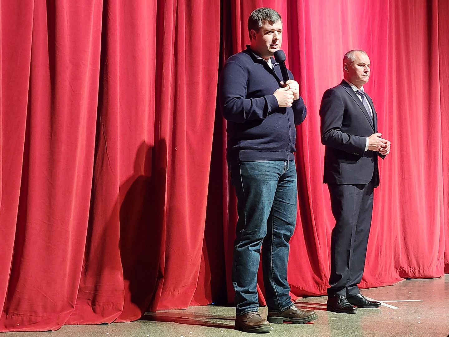 фрязино, елка главы округа, дети, новый год, подарки, вертикалки,