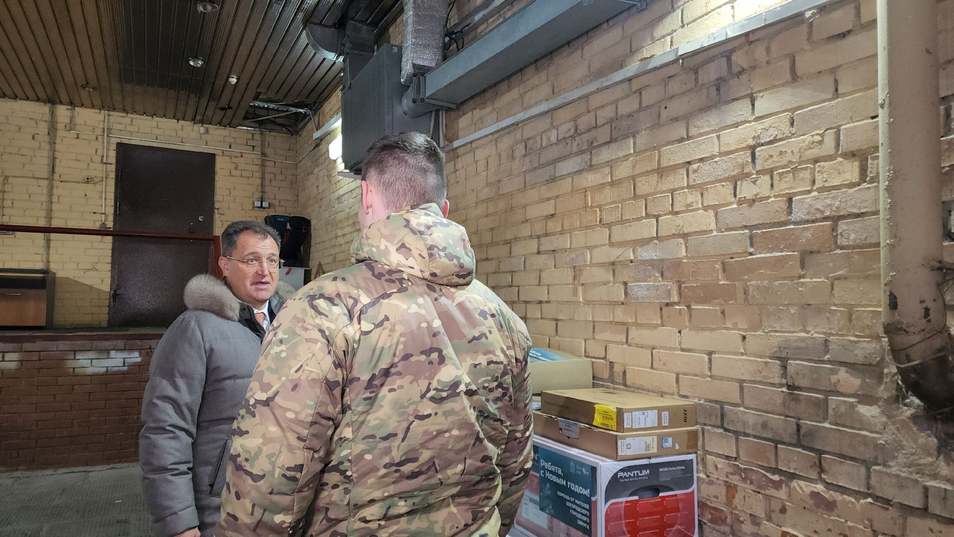 жители, общество, гуманитарная помощь, сво, глава округа, гуманитарный груз,