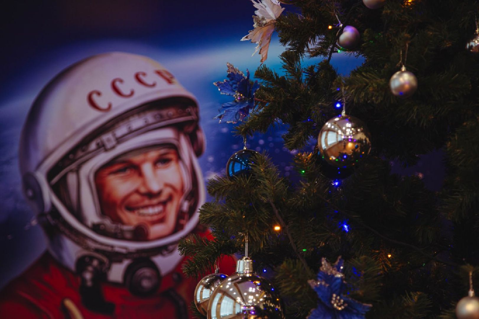 елка главы, сво, многодетные семьи, космос, подарки, дед мороз, вертикалки