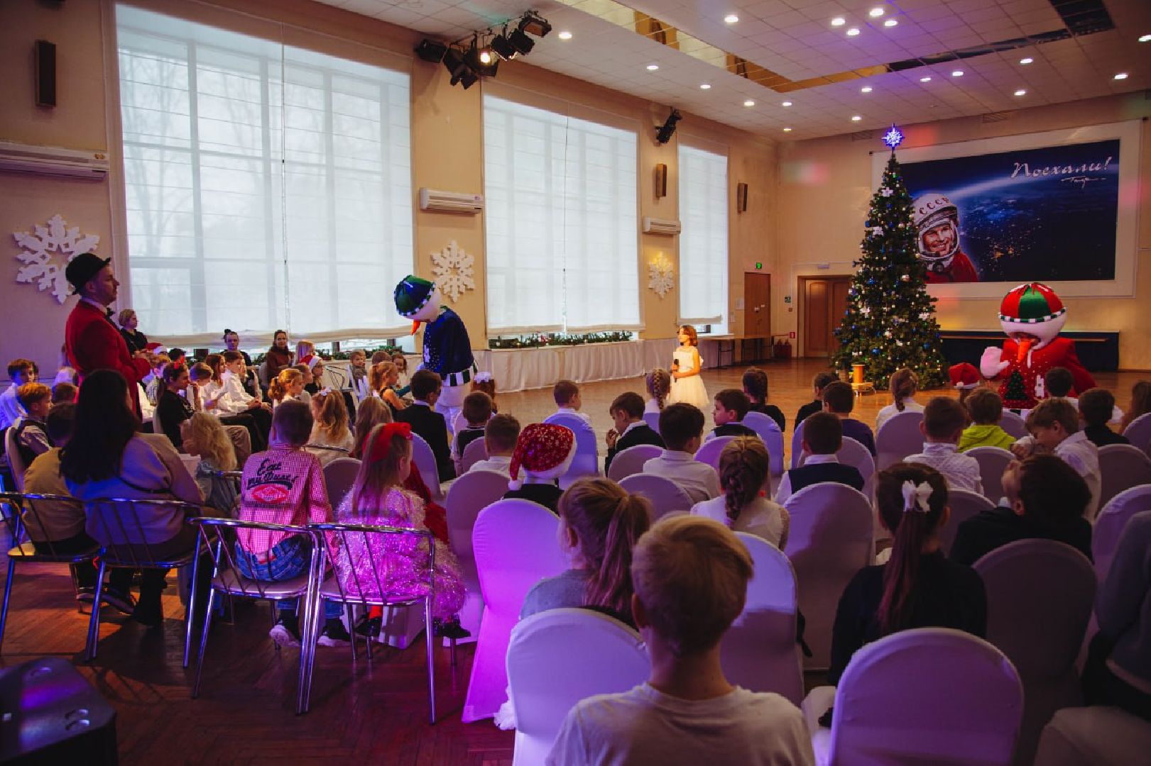 елка главы, сво, многодетные семьи, космос, подарки, дед мороз, вертикалки