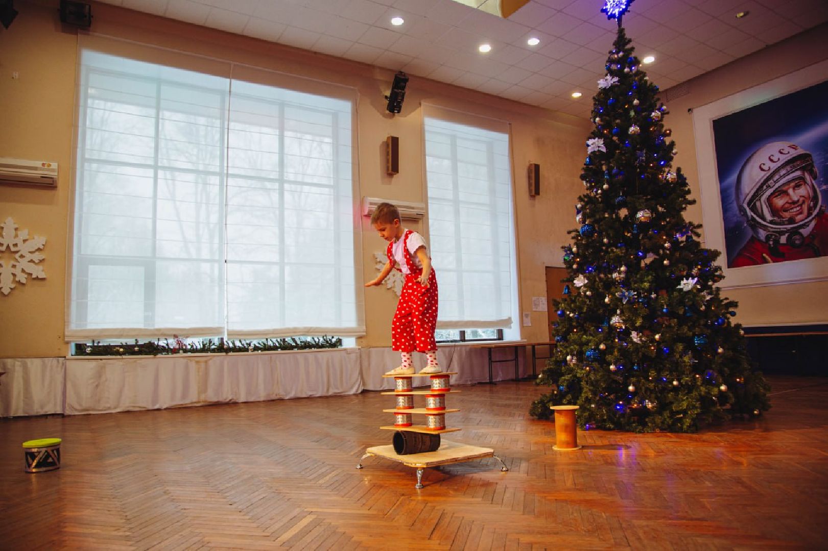 елка главы, сво, многодетные семьи, космос, подарки, дед мороз, вертикалки