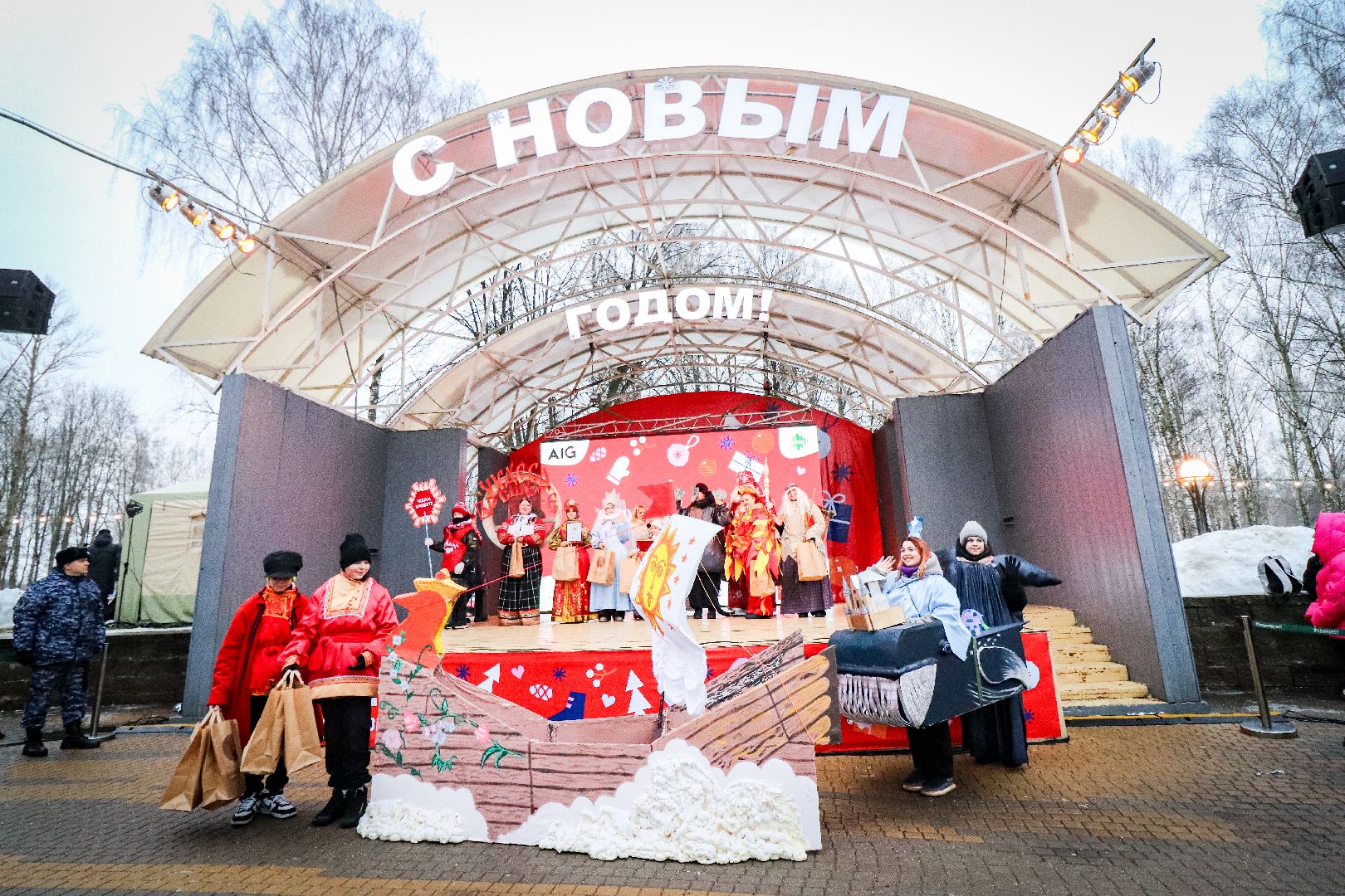 Клин, общество, культура, карнавальное шествие, Дед Мороз, зима в подмосковье,