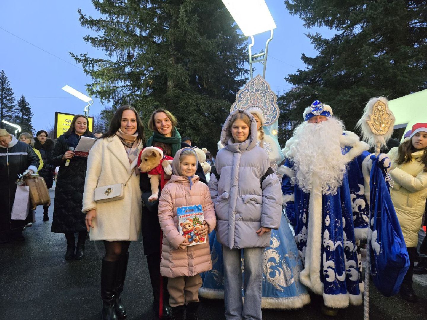 можайск, можайский городской округ, подмосковье, елка желаний, всероссийская акция, исполнение желаний, исполнение детских желаний, мечты, дети, новый год, новогодние праздники,