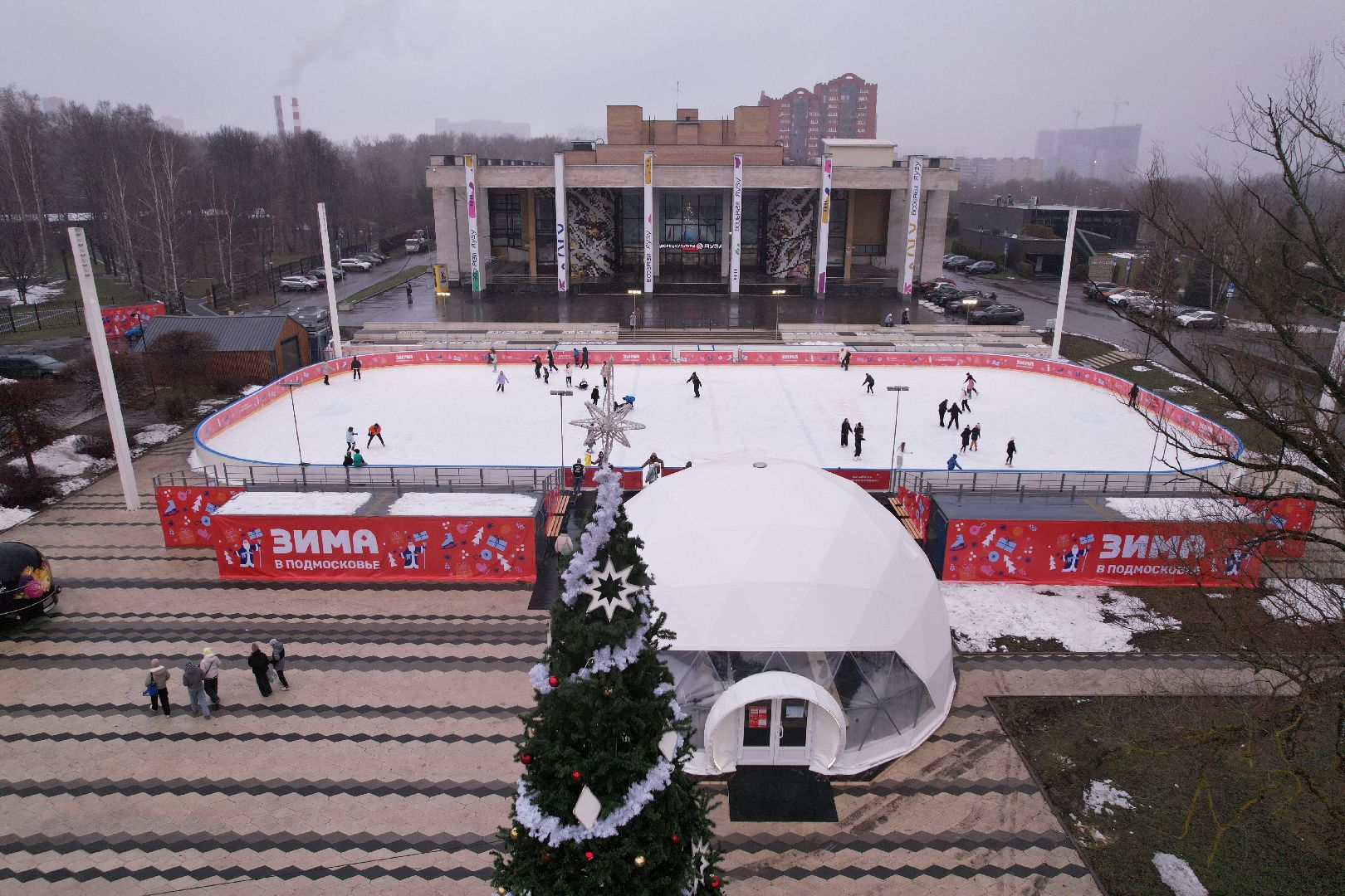 видео с коптера, мытищи, каток, зима в подмосковье,