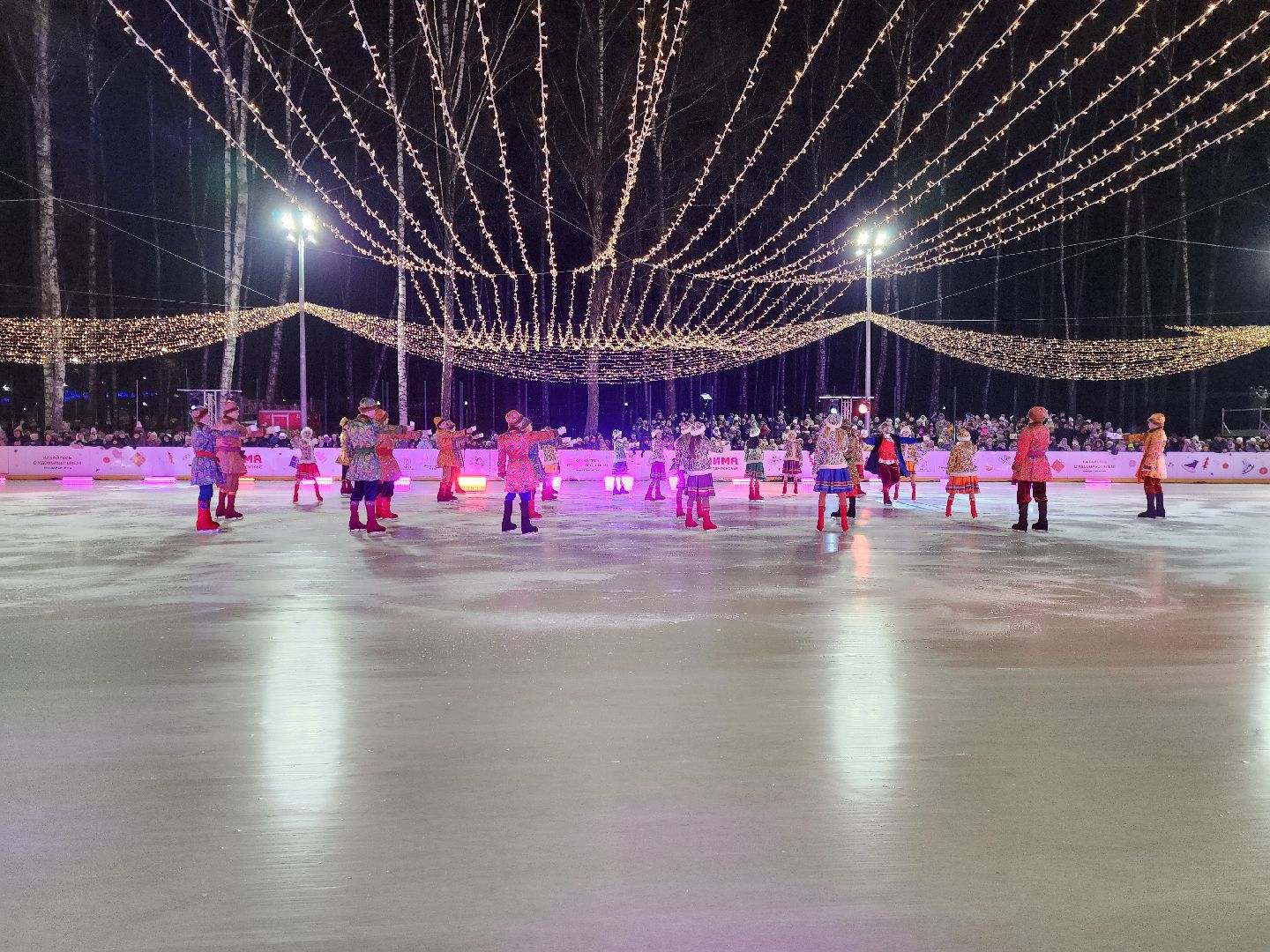 ледяное шоу, спектакль, фигуристы, фигурное катание, татьяна навка, ногонск, центральный парк, каток, жители, общество, вертикалки,