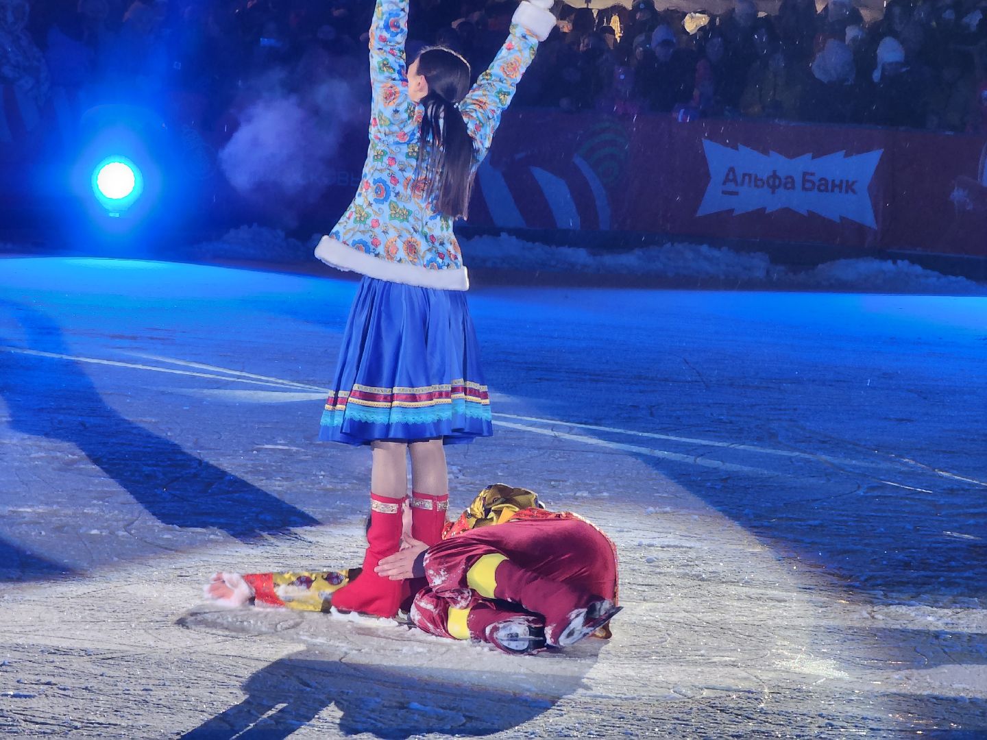 долгопрудный, каток в парке, ледовое шоу, центральный парк, фск салют,