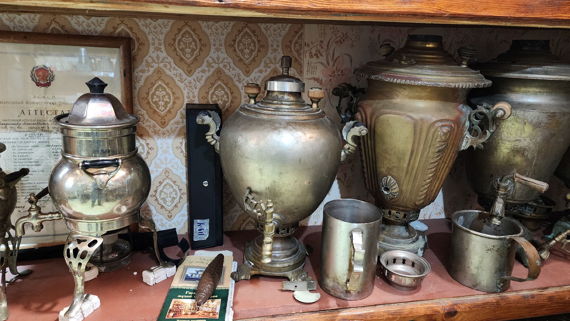 пушкино, музей, советский народ, старинные вещи, старинные часы, радиотехника, история, история россии,