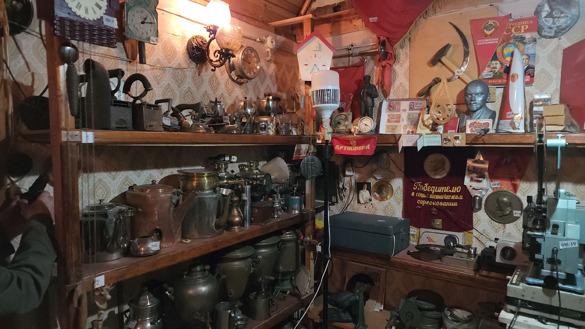 пушкино, музей, советский народ, старинные вещи, старинные часы, радиотехника, история, история россии,