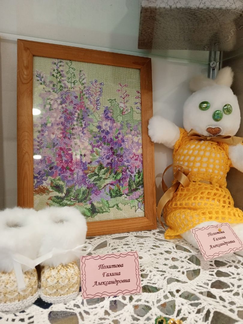 пушкинский, дк, дом культуры, поселок, художественное творчество, поделки, рукоделие,экспозиция,куклы, обереги,платки, броши,