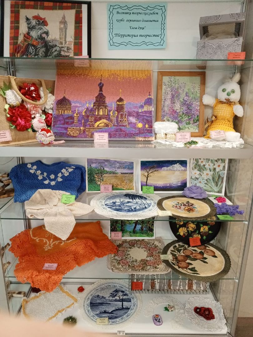 пушкинский, дк, дом культуры, поселок, художественное творчество, поделки, рукоделие,экспозиция,куклы, обереги,платки, броши,