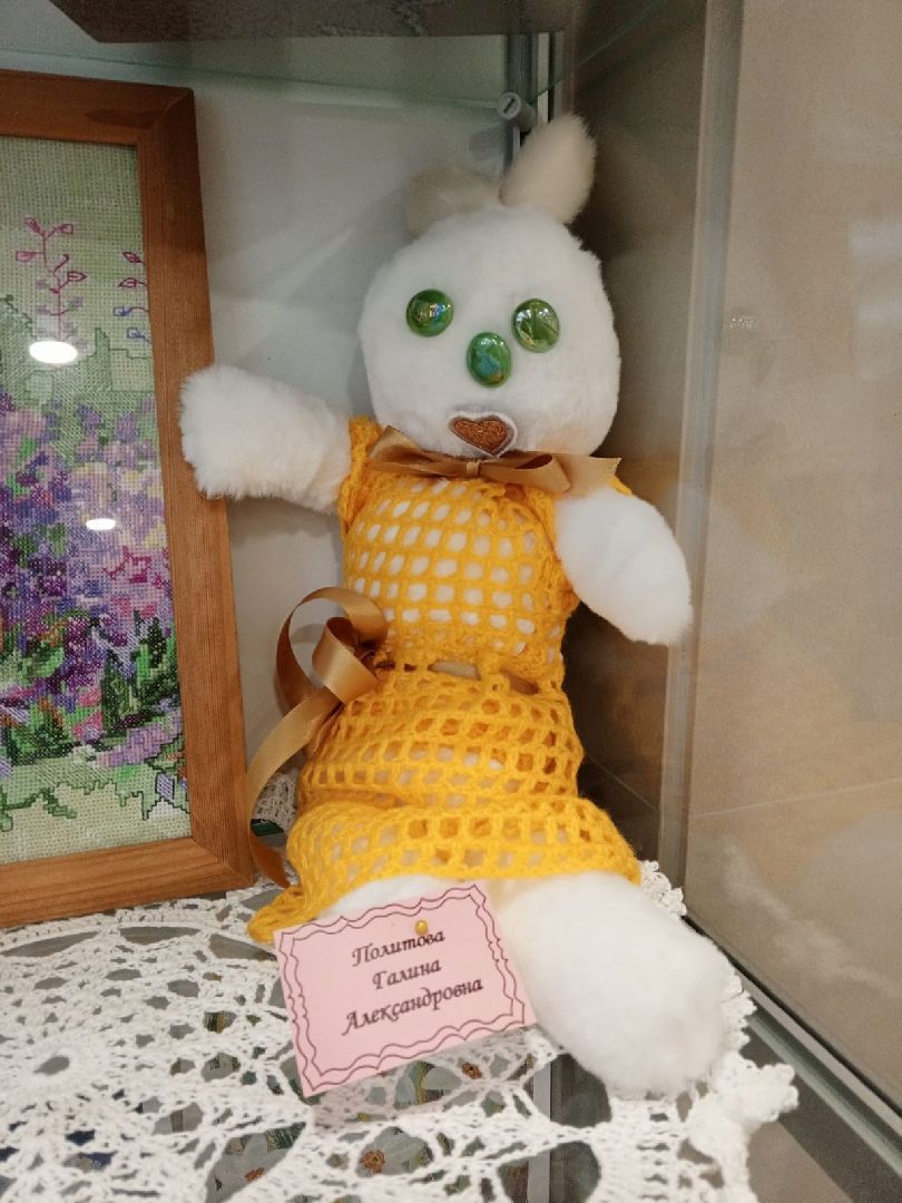 пушкинский, дк, дом культуры, поселок, художественное творчество, поделки, рукоделие,экспозиция,куклы, обереги,платки, броши,
