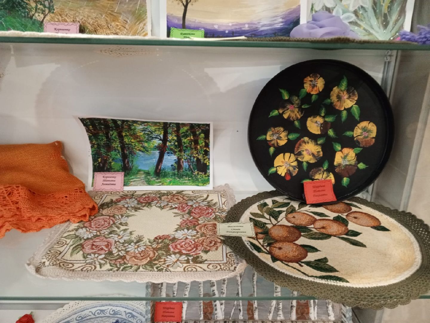 пушкинский, дк, дом культуры, поселок, художественное творчество, поделки, рукоделие,экспозиция,куклы, обереги,платки, броши,