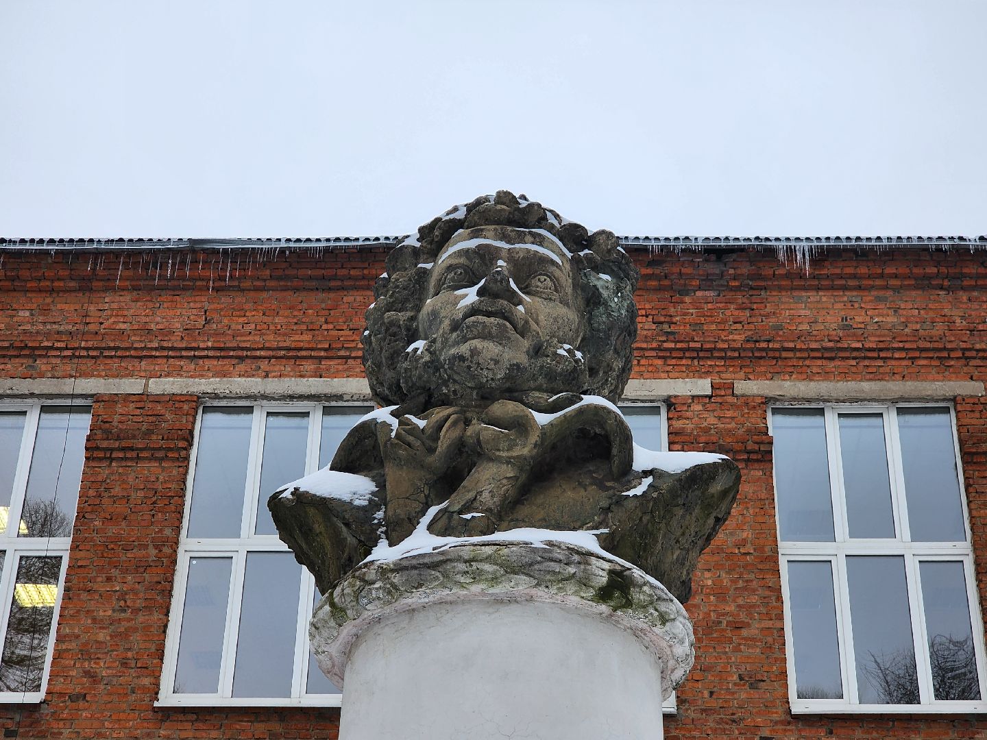 серпухов, школа 6, бюст пушкина, капитальный ремонт, образование, вертикалки,