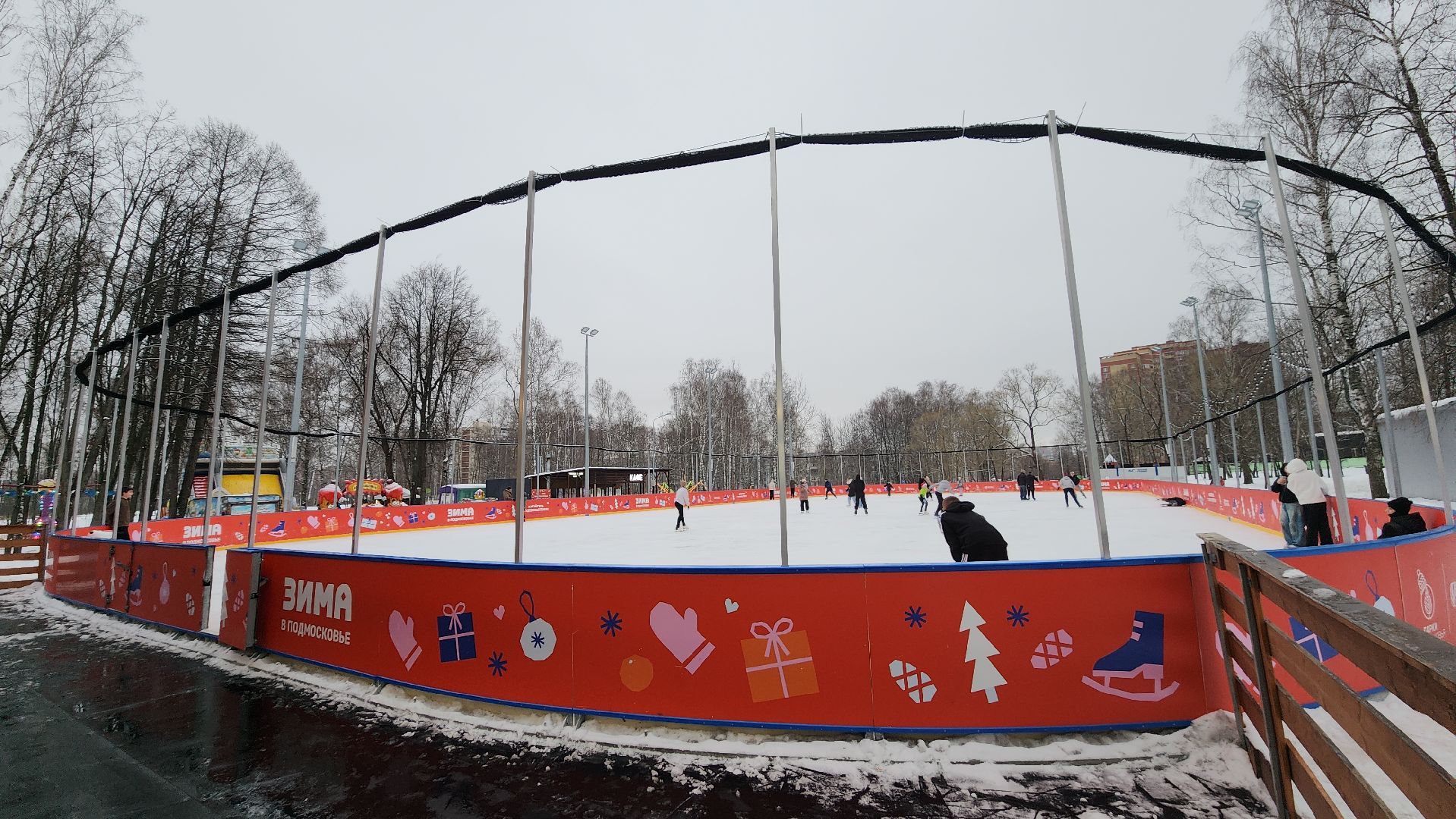 пушкинский, ивантеевка, каток, каток в парке, каток в центре города, коньки, прокат коньков, зима в подмосковье, развлечения,семейный отдых,