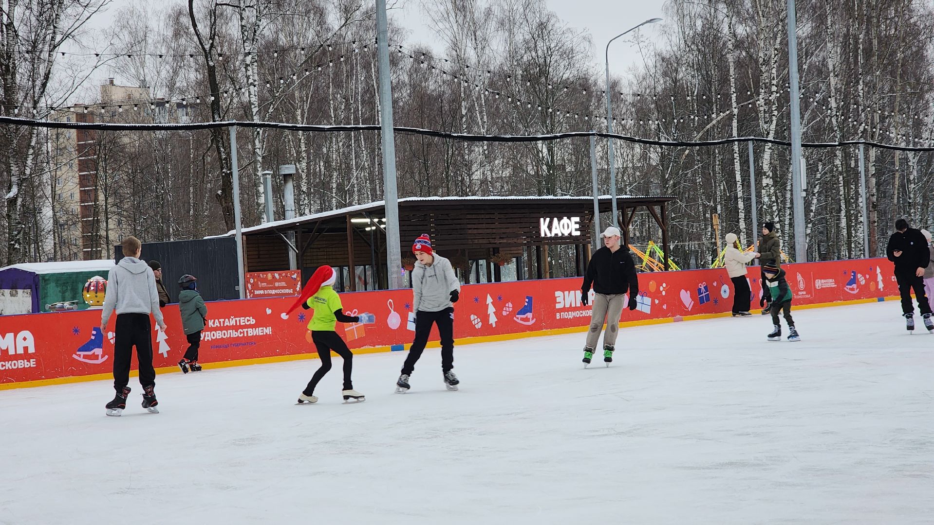пушкинский, ивантеевка, каток, каток в парке, каток в центре города, коньки, прокат коньков, зима в подмосковье, развлечения,семейный отдых,