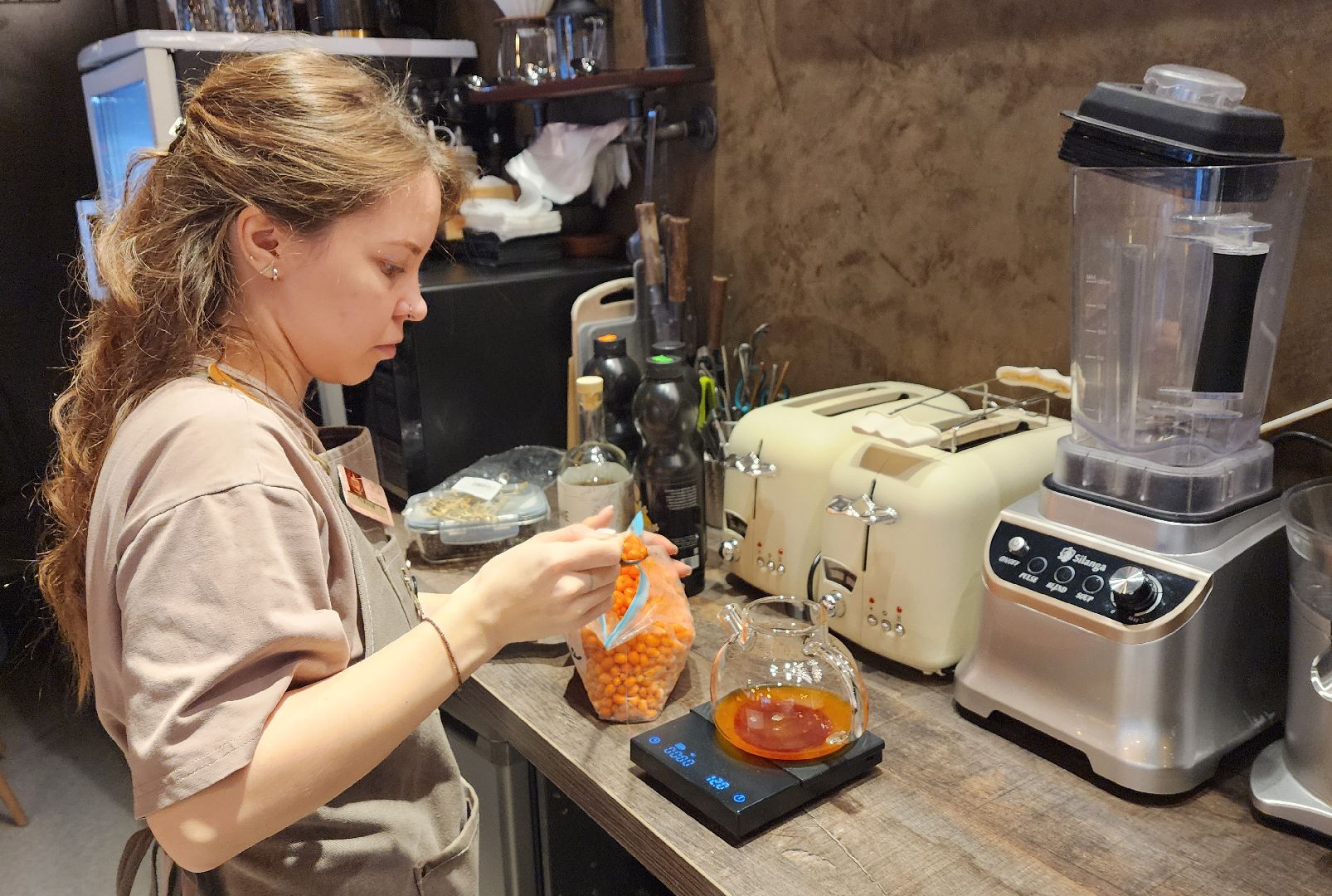 Солнечногорск, вертикалки, кофейня, зима в подмосковье,