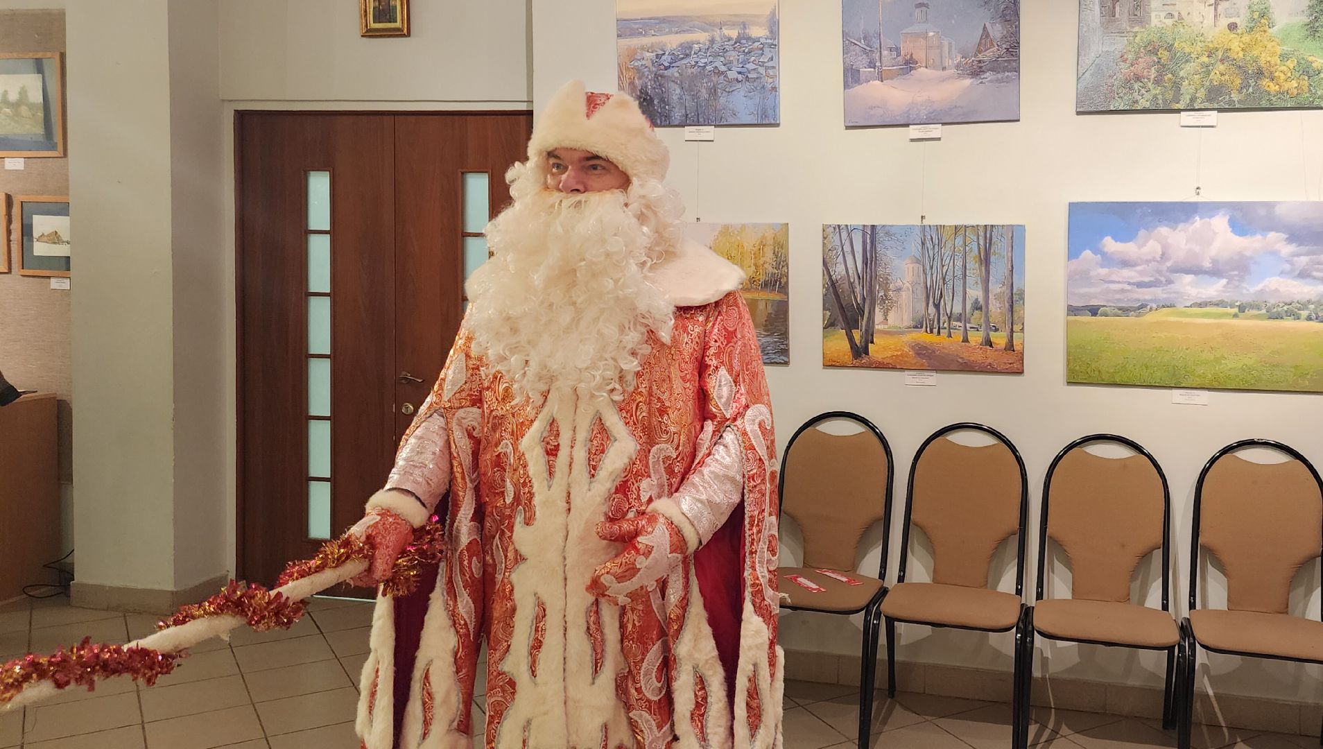 Звенигород, Культура, Гостиная Деда Мороза,вертикалки,