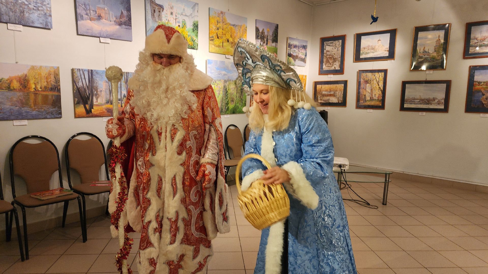 Звенигород, Культура, Гостиная Деда Мороза,вертикалки,