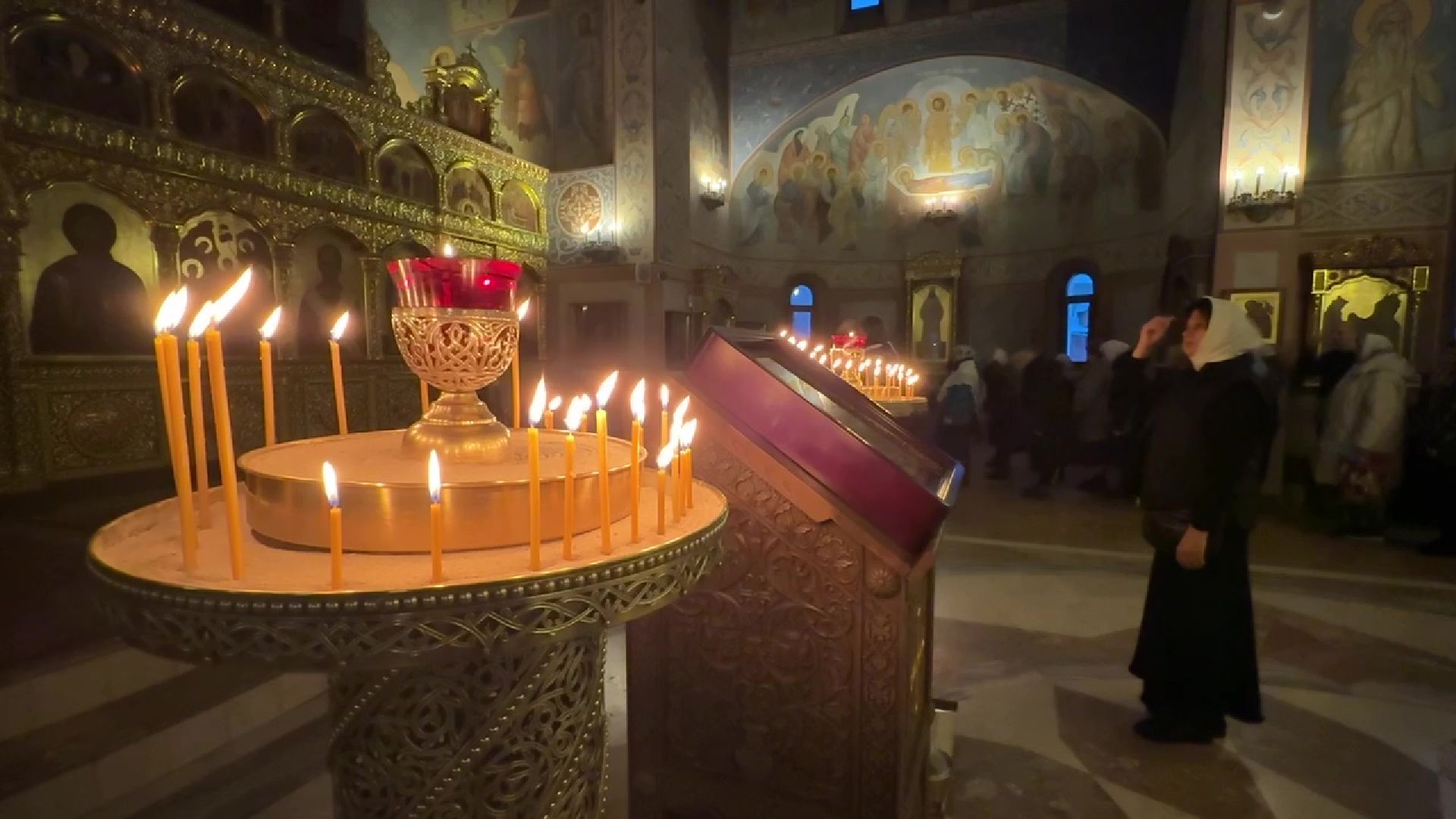 реутов, вертикалки, рождество, храм, сочельник, вертеп, еловые ветки,