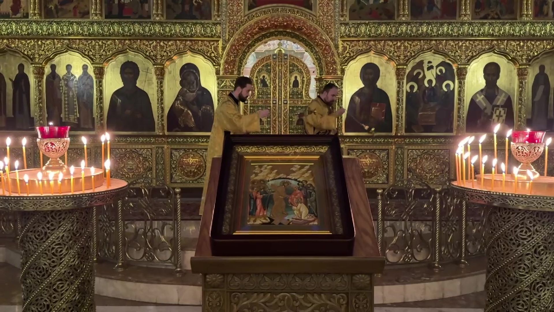 реутов, вертикалки, рождество, храм, сочельник, вертеп, еловые ветки,