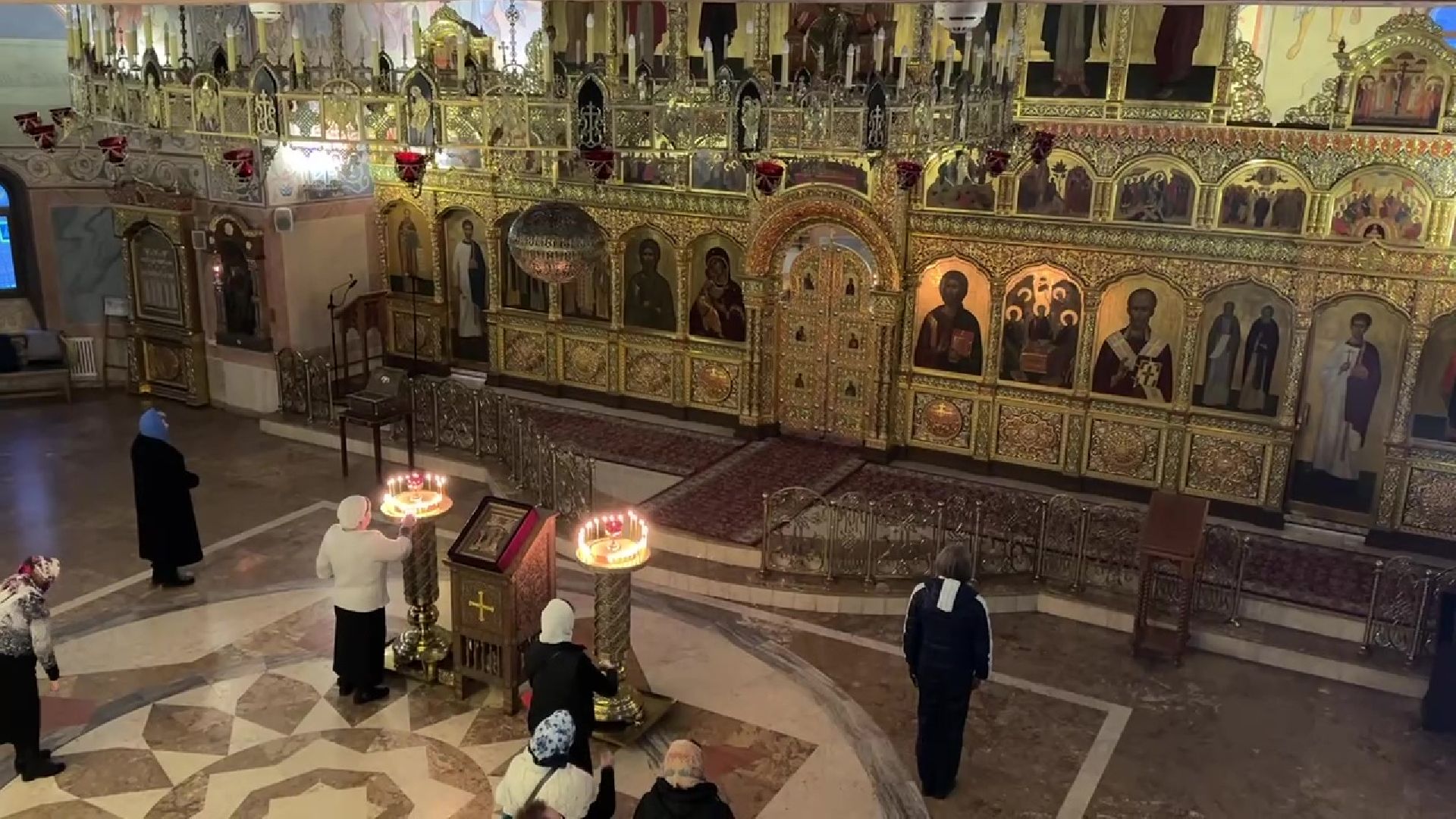 реутов, вертикалки, рождество, храм, сочельник, вертеп, еловые ветки,