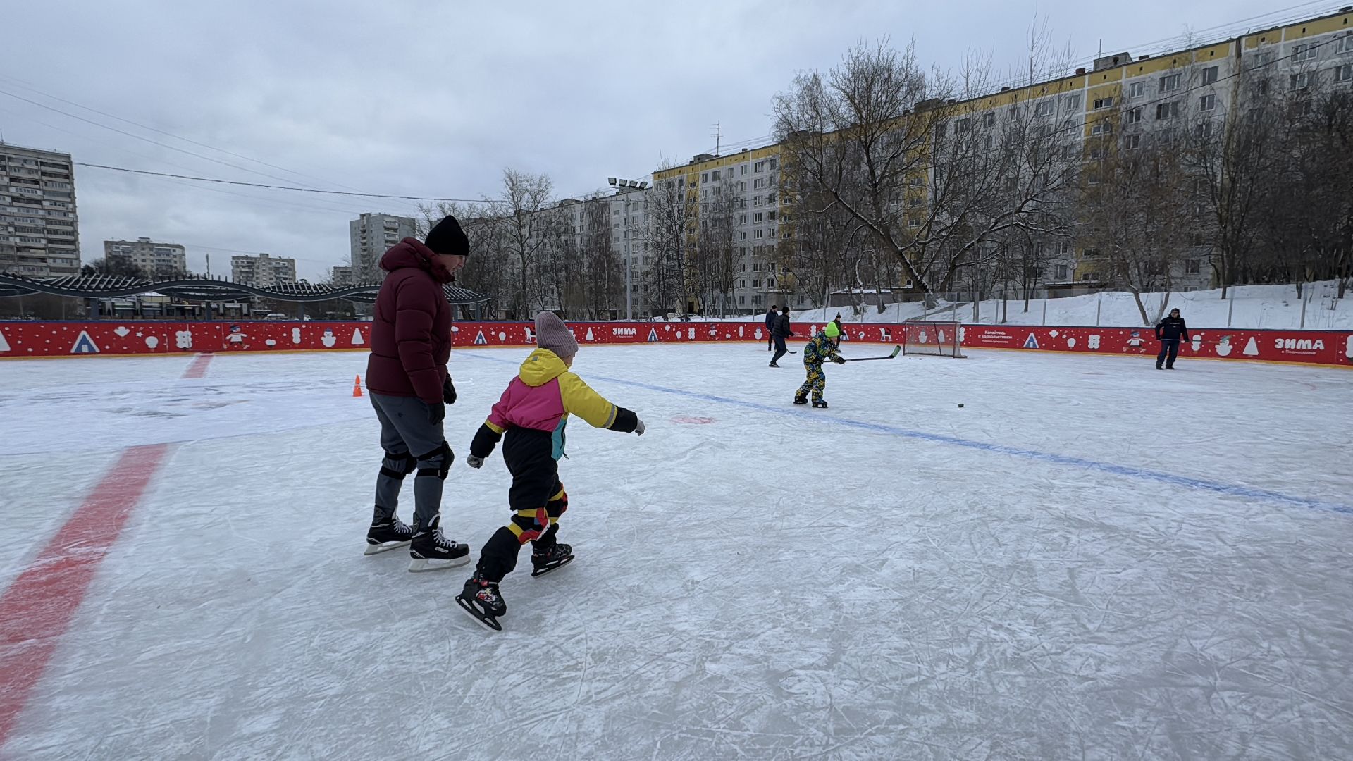 хоккейная коробка, вектор недвижимости, Бесплатный каток в Одинцово,