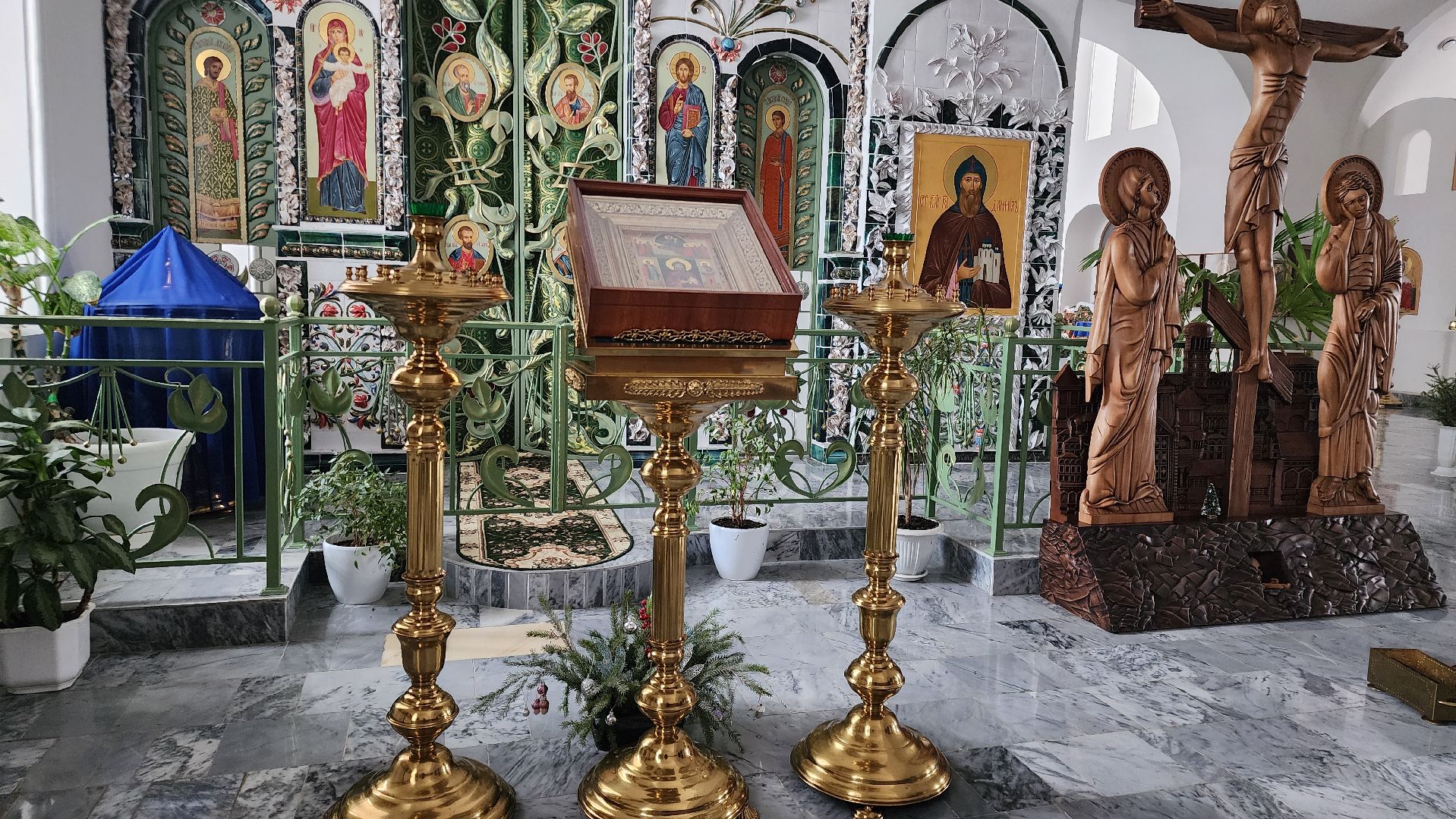 успенская церковь села мягкое, серебряные пруды, рождество христово,