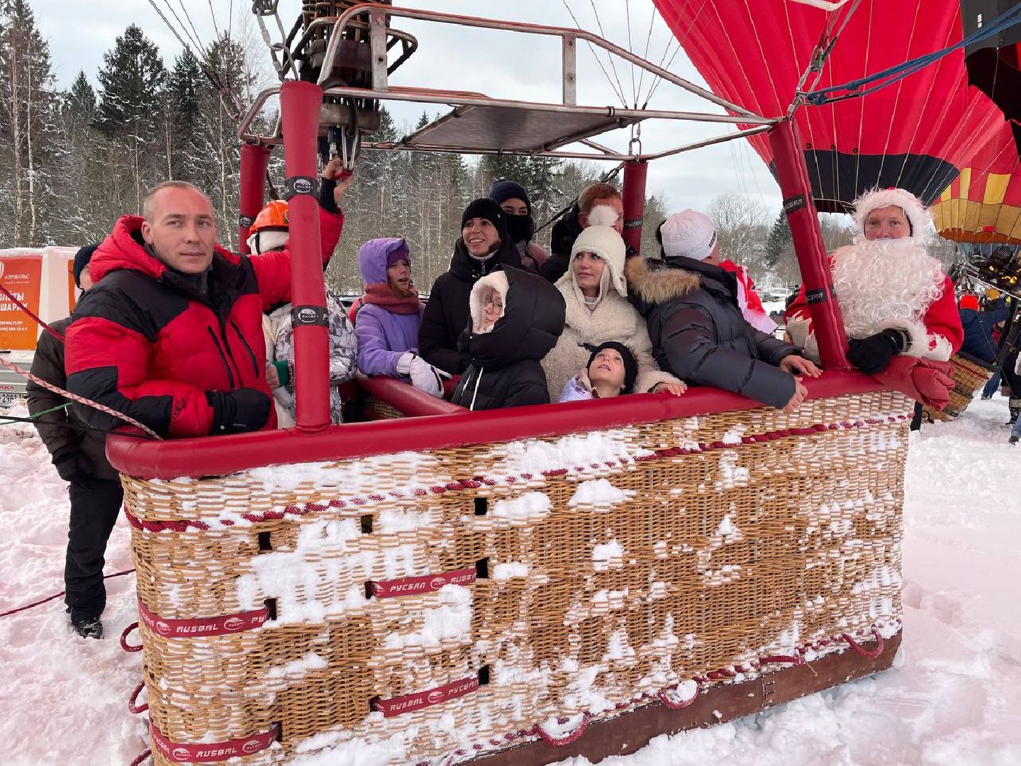 Дмитров, Фестиваль аэростатов, Яблоки на снегу, вертикалки,